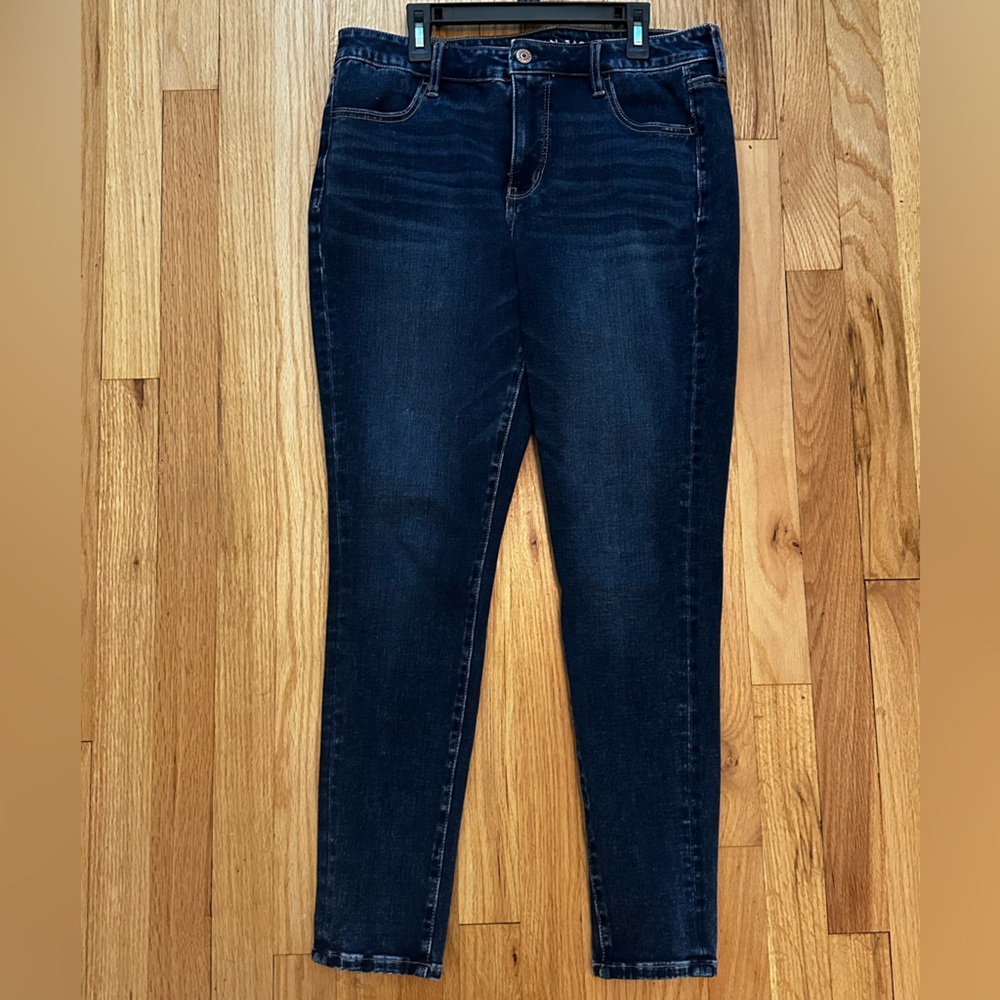 American Eagle Dark Wash High Waisted Skinny Jeans